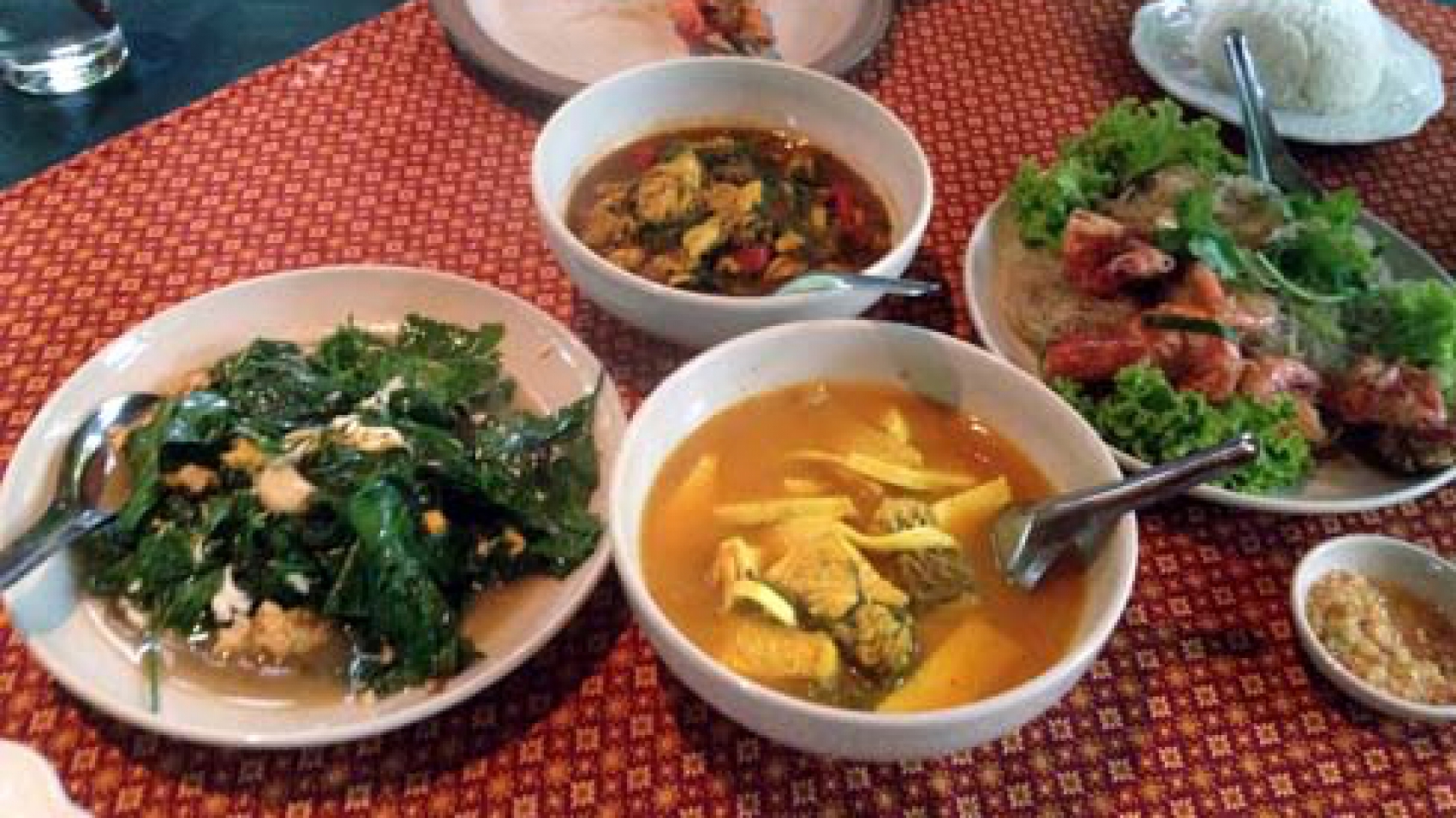 ร้านอาหารเรือนไม้